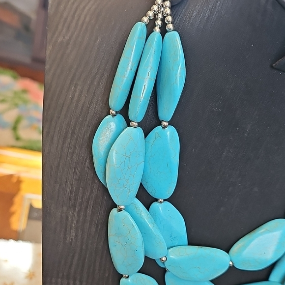 Paparazzi Turquoise Layered Necklace Set - Picture 3 of 5